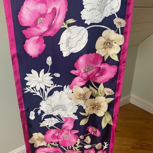 Oscar by Oscar de la Renta Scarf - Picture 6 of 16